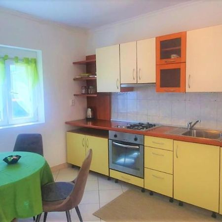 Apartment Fain - Private Parking Задар Екстериор снимка